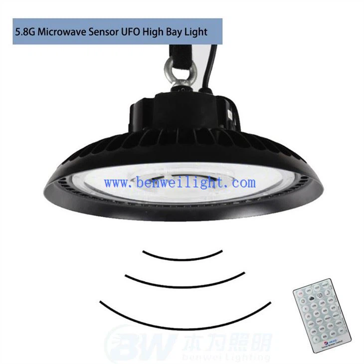 बिल्डर्स वेयरहाउस में सीलिंग लाइट्स