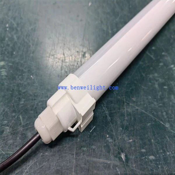 पोल्ट्री हाउस के लिए प्रकाश व्यवस्था