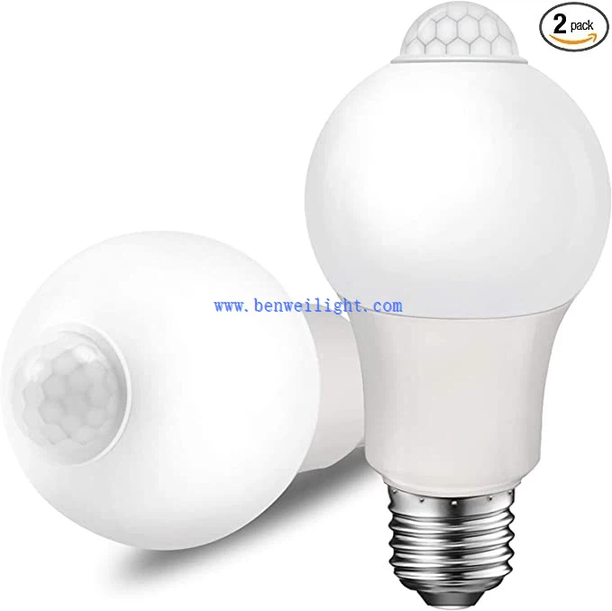 10W मोशन सेंसर लाइट बल्ब