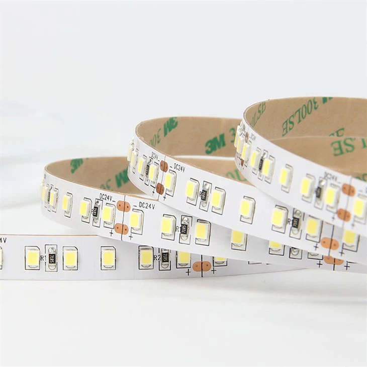 उच्च आउटपुट 2835 24वी एलईडी पट्टी